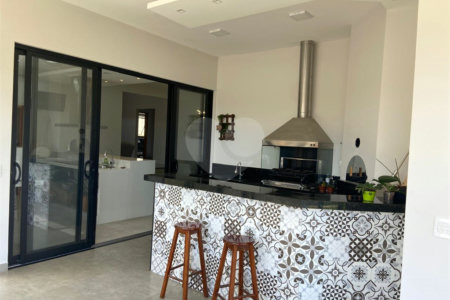 Casa à venda com 3 suítes no condomínio Terras de Santa Teresa, Itupeva - SP