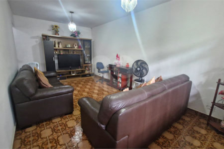 Sobrado à venda com 3 quartos, sendo 1 suíte, em Vila Santana, São Paulo, SP