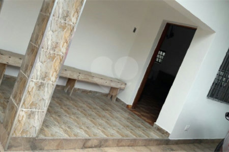 Casa Térrea à venda ou para alugar com 4 quartos, sendo 1 suíte, em Jardim Aeroporto, São Paulo, SP