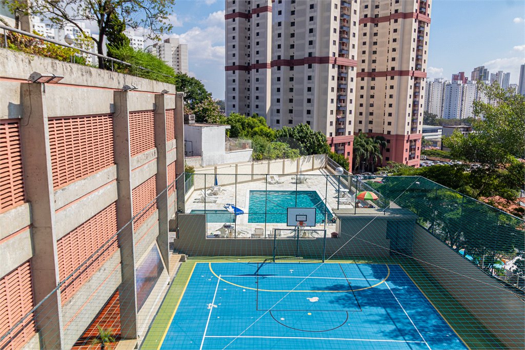 Apartamento à venda com 4 quartos, sendo 1 suíte, em Jardim Marajoara, São Paulo, SP