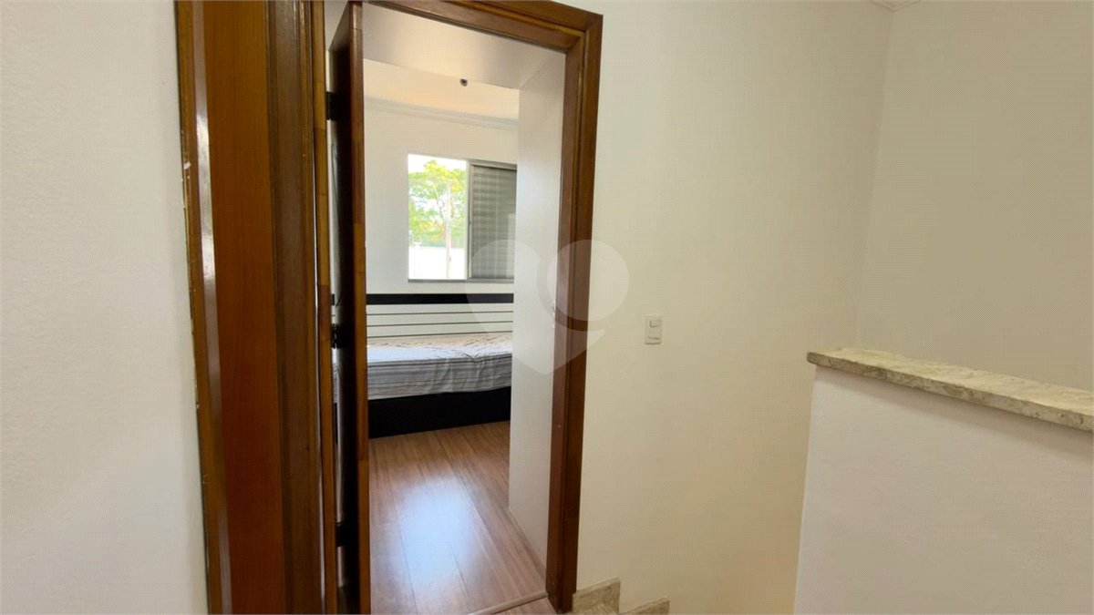 Casa à venda com 3 quartos, sendo 1 suíte, no condomínio Residencial Village Salermo, Sorocaba - SP