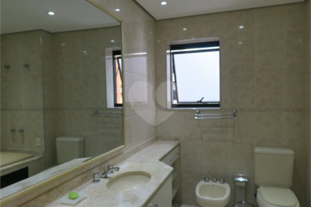 Apartamento à venda com 3 suítes em Vila Suzana, São Paulo, SP