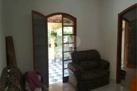 Sobrado à venda com 3 quartos, sendo 1 suíte, em Nova Mairinque, Mairinque, SP