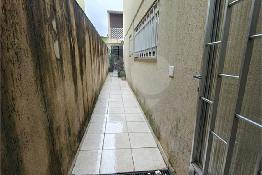 Sobrado à venda com 3 quartos, sendo 1 suíte,  em Tremembé, São Paulo, SP