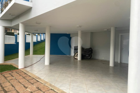 Casa à venda com 5 quartos, sendo 3 suítes, no condomínio Zuleika Jabour, Salto - SP
