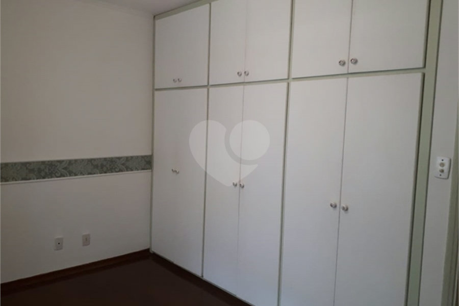 Sobrado à venda com 5 quartos, sendo 3 suítes, em Tremembé, São Paulo, SP