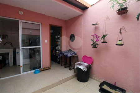 Casa à venda com 2 quartos em Jardim Rizzo, São Paulo, SP