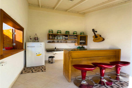 Casa à venda ou para alugar com 3 suítes no condomínio Figueira Garden, Atibaia - SP