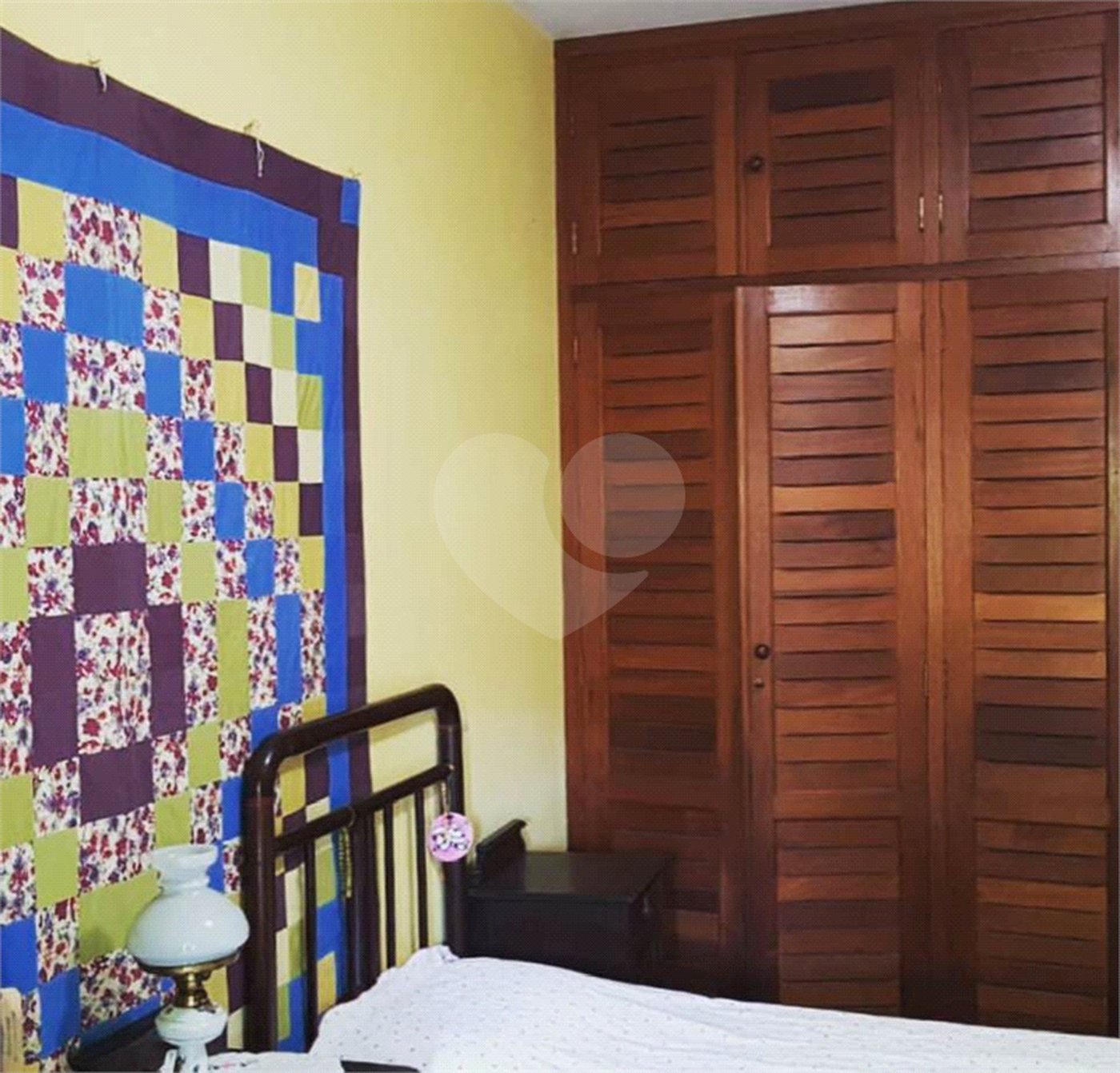 Casa térrea com piscina para venda no Parque Santa Marta