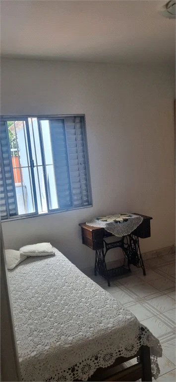 Casa Térrea à venda com 3 quartos, sendo 1 suíte, em Jardim Taboão, São Paulo, SP