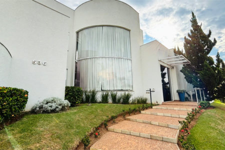 Casa à venda com 4 suítes no condomínio Dos Lagos, Itupeva - SP