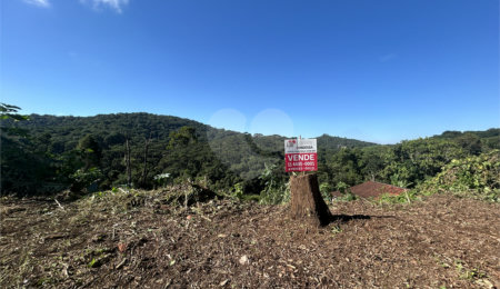 Terreno à venda no condomínio Alpes da Cantareira, Mairiporã - SP