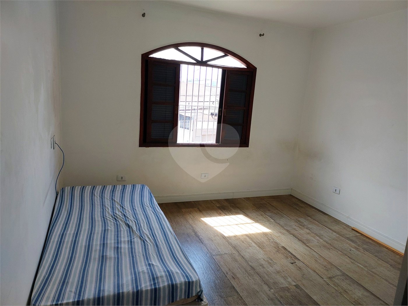 Casa à venda com 2 quartos em Parada Inglesa, São Paulo, SP