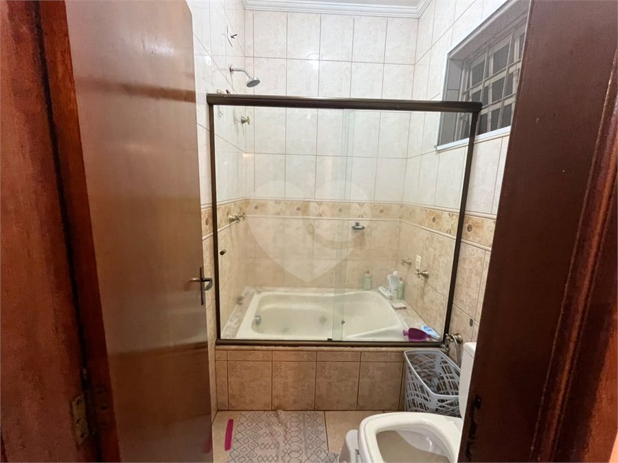 Casa à venda com 3 quartos, sendo 1 suíte, em Parque Santa Marta, São Carlos, SP