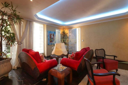 Casa à venda com 4 quartos, sendo 2 suítes, em Jardim Trussardi, São Paulo, SP
