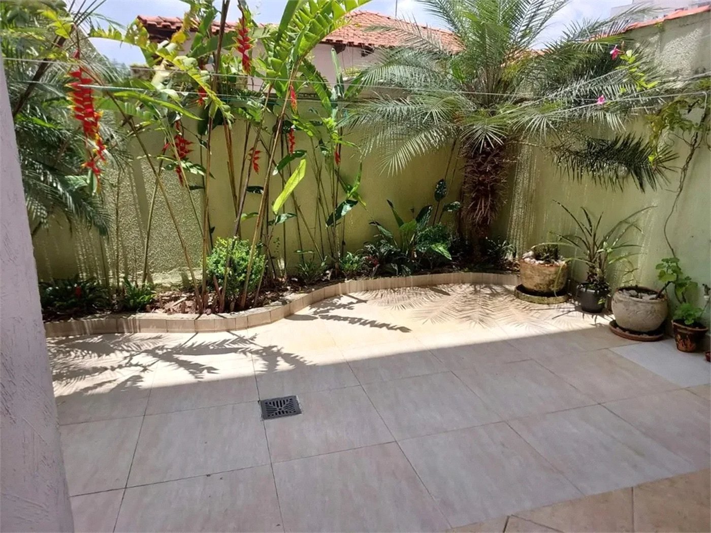 Sobrado à venda com 3 quartos, sendo 1 suíte, em Jardim das Vertentes, São Paulo, SP