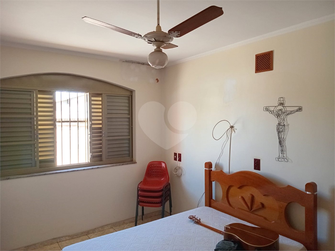 Casa à venda com 3 quartos, sendo 1 suíte, em Vila José Bonifácio, Araraquara, SP