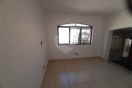 Sobrado à venda com 3 quartos, sendo 2 suítes, em Vila Gustavo, São Paulo, SP