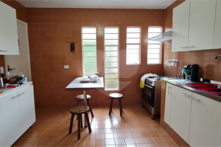 Casa Térrea à venda com 3 suítes em Campo Grande, São Paulo, SP