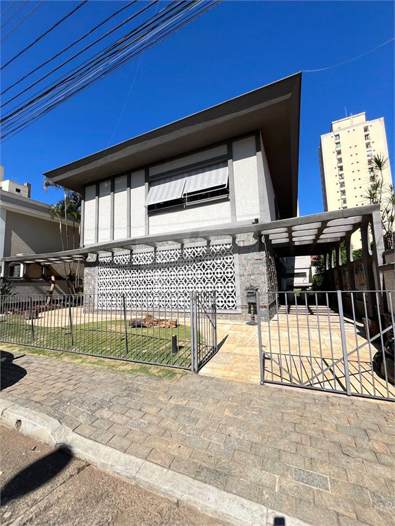 Sobrado à venda com 4 quartos, sendo 1 suíte, em Santana, São Paulo, SP