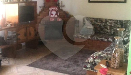 Chácara à venda com 4 quartos, sendo 1 suíte,  em Jundiaquara, Araçoiaba da Serra, SP