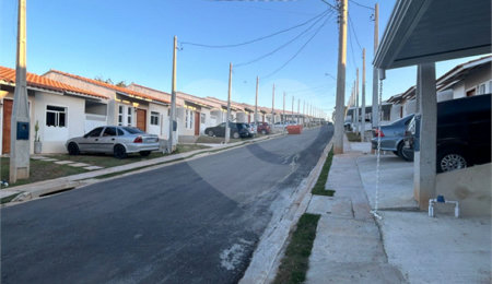 Casa à venda com 2 quartos no condomínio Residencial Parque Imperial, Sorocaba - SP