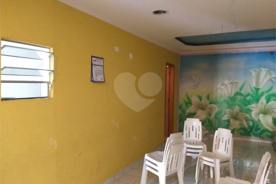 Sobrado à venda com 3 quartos, sendo 1 suíte, em Tremembé, São Paulo, SP