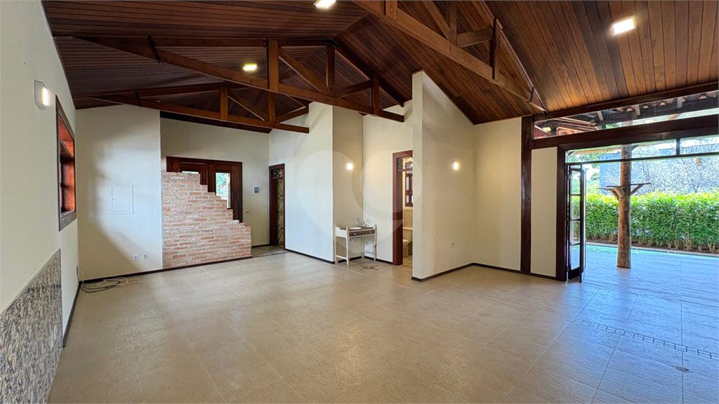 Casa à venda com 4 suítes no condomínio Vivendas do Lago, Sorocaba - SP