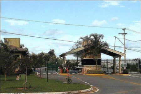 Casa à venda com 3 quartos, sendo 1 suíte, no condomínio Residencial Delle Stelle, Louveira - SP