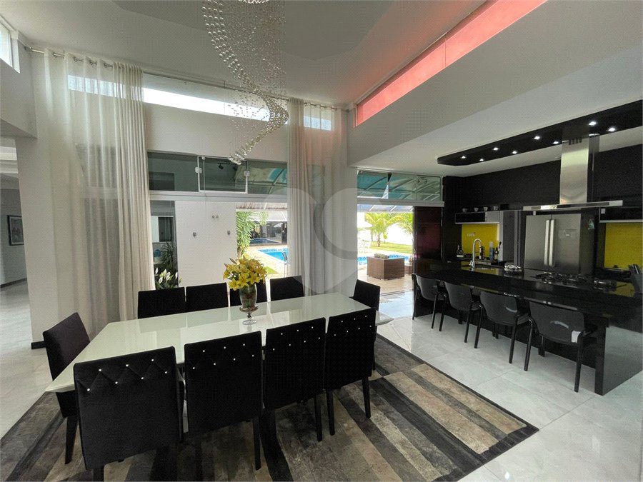Casa à venda com 3 suítes no condomínio Village Ipanema I, Araçoiaba da Serra - SP