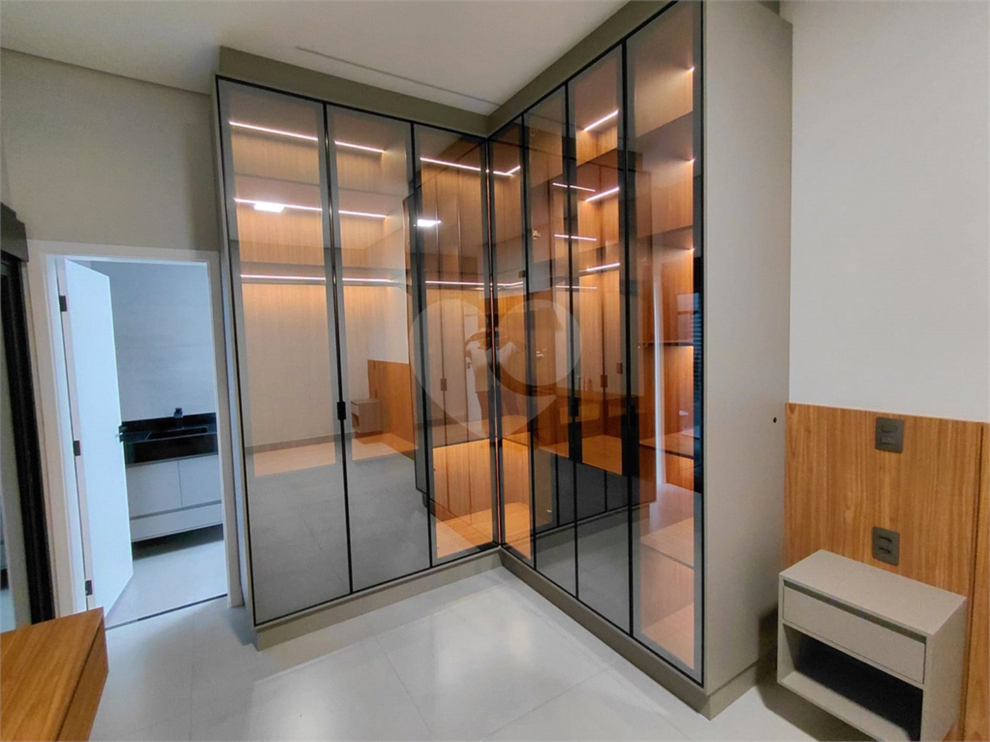 Casa à venda com 3 quartos, sendo 1 suíte, no condomínio Park Real Indaiatuba, Indaiatuba - SP