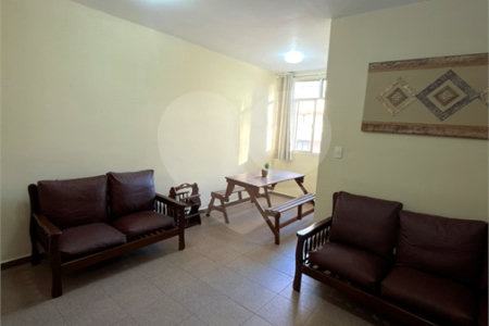 Cobertura à venda com 4 quartos, sendo 2 suítes,  em Braga, Cabo Frio, RJ