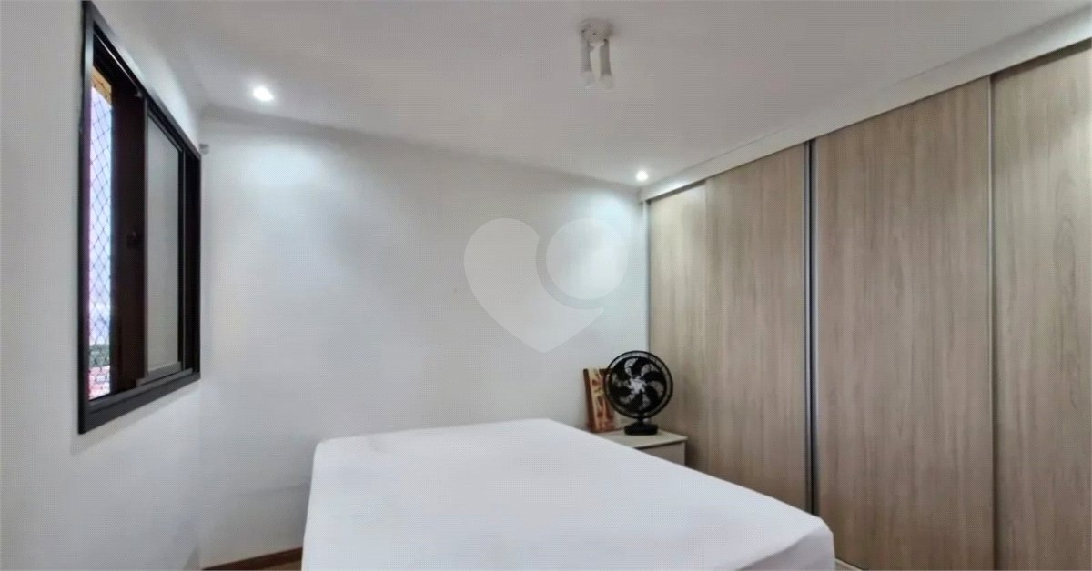 Apartamento à venda com 3 quartos, sendo 1 suíte, em Jardim Esmeralda, São Paulo, SP