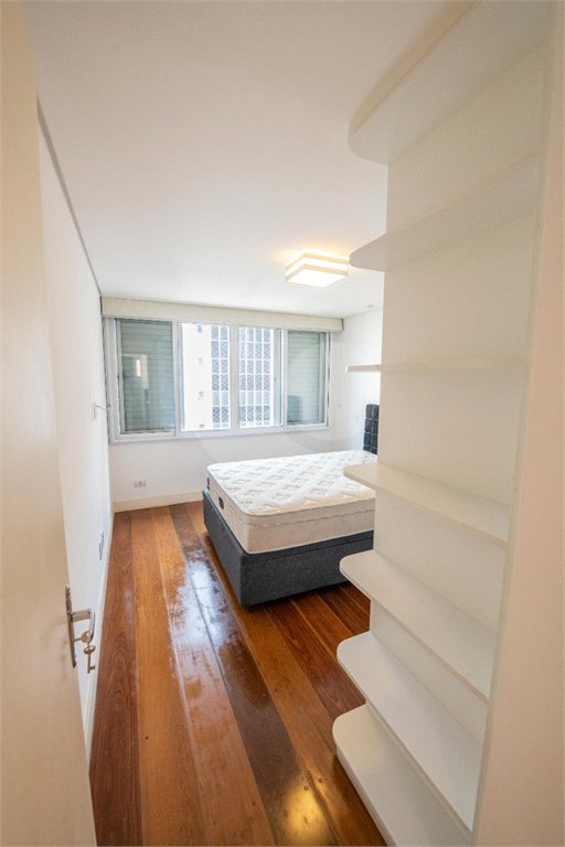 Apartamento à venda com 3 quartos, sendo 1 suíte, em Paraíso, São Paulo, SP