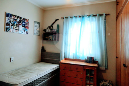 Casa à venda com 3 quartos em Vila Clayton, Valinhos, SP