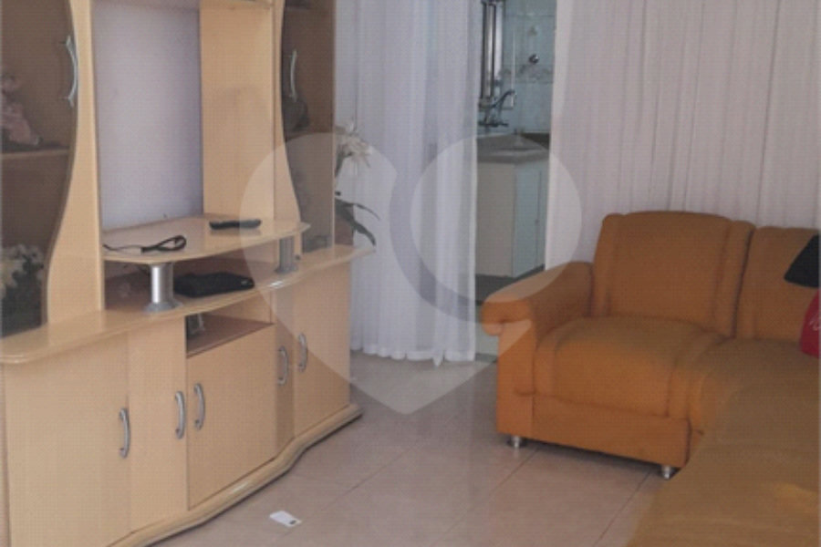 Casa de Vila à venda com 3 quartos, sendo 1 suíte, em Pari, São Paulo, SP