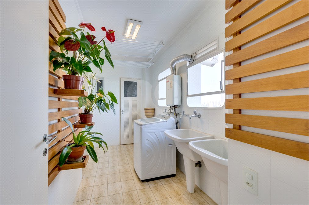Apartamento à venda com 3 quartos, sendo 1 suíte, em Granja Julieta, São Paulo, SP