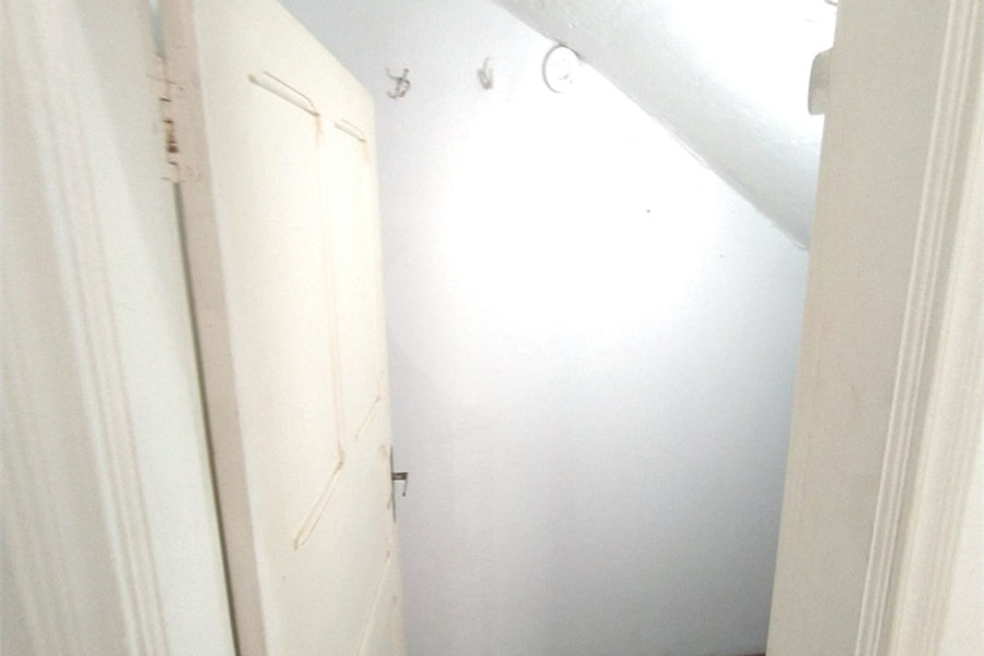 SOBRADO DE 100 M² COM 03 DORMITÓRIOS, VAGA E QUINTAL PARA LOCAÇÃO (OU VENDA) NO JARDIM DO COLEGIO-SANTANA