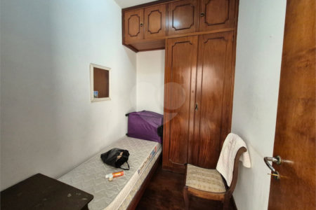 Casa de Vila à venda ou para alugar com 4 quartos, sendo 2 suítes,  em Jardim Leonor, São Paulo, SP