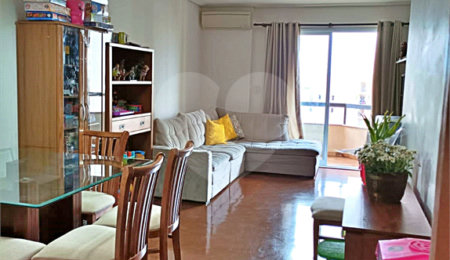 Apartamento à venda com 2 quartos, sendo 1 suíte,  em Vila Mariana, São Paulo, SP