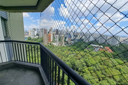 Apartamento à venda com 3 suítes em Vila Suzana, São Paulo, SP
