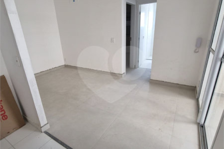Apartamento à venda com 2 quartos, sendo 1 suíte, em Jardim Santo Antônio, Valinhos, SP