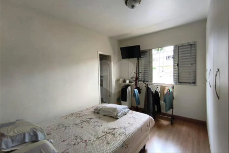 Casa à venda com 3 quartos, sendo 1 suíte,  em Vila Monumento, São Paulo, SP