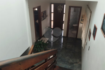 Sobrado à venda com 3 quartos, sendo 1 suíte, em Jardim Nova América, Araraquara, SP