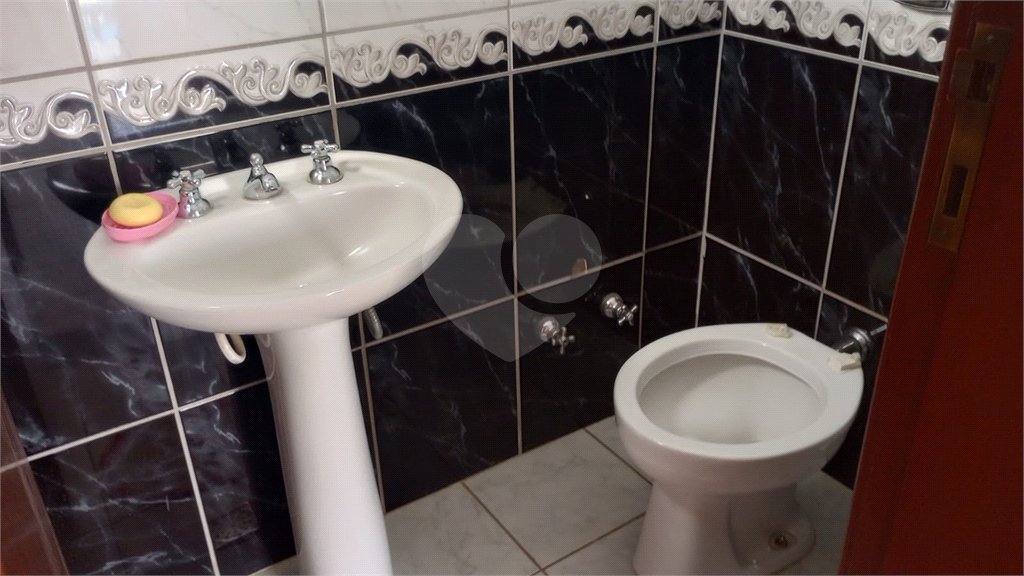Casa à venda com 4 quartos, sendo 1 suíte, em Nova Vinhedo, Vinhedo, SP