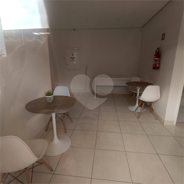 Apartamento à venda com 2 quartos, sendo 1 suíte,  em Parque Vitória, São Paulo, SP