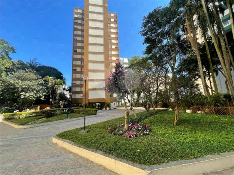 Apartamento à venda com 3 quartos, sendo 1 suíte, em Santana, São Paulo, SP