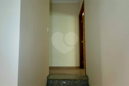 Casa à venda com 2 quartos no condomínio Portal dos Gamez, Atibaia - SP
