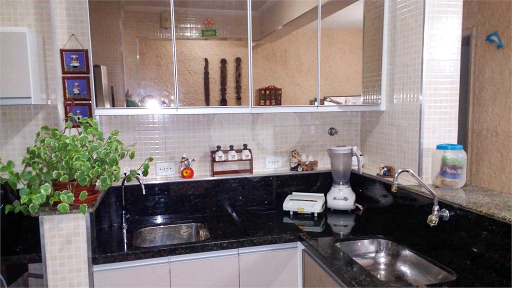 Apartamento à venda com 2 quartos em Guilhermina, Praia Grande, SP