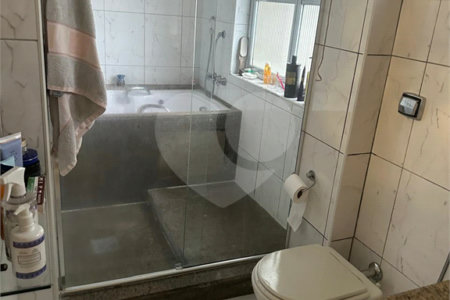 Apartamento à venda com 3 quartos, sendo 1 suíte,  em Vila Santo Estéfano, São Paulo, SP